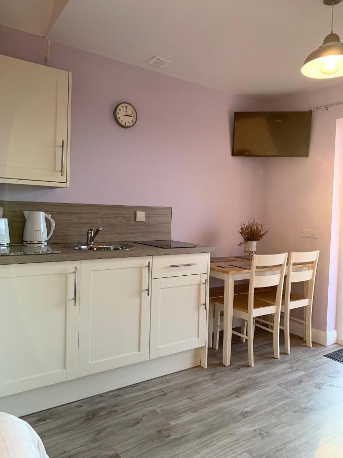 Breasclete Hebridean Holiday Cabins מראה חיצוני תמונה