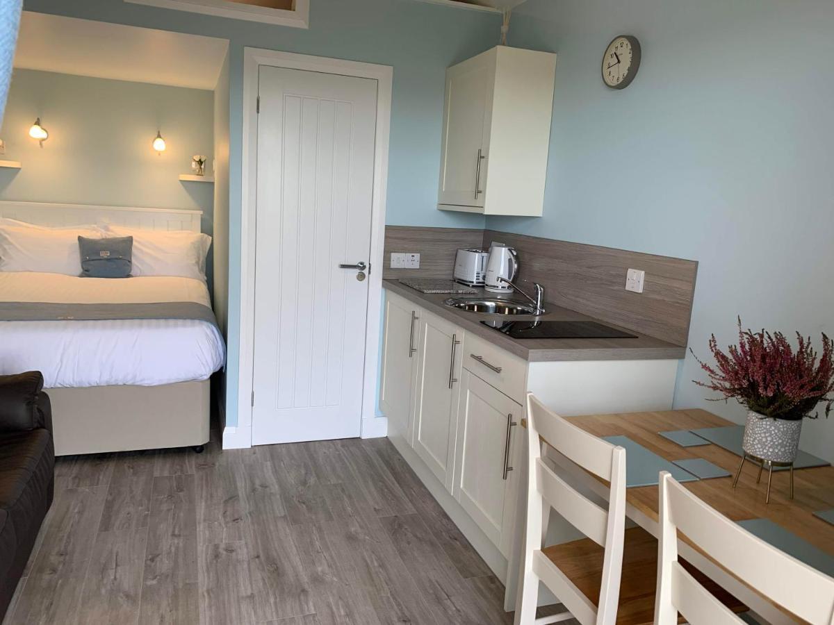 Breasclete Hebridean Holiday Cabins מראה חיצוני תמונה